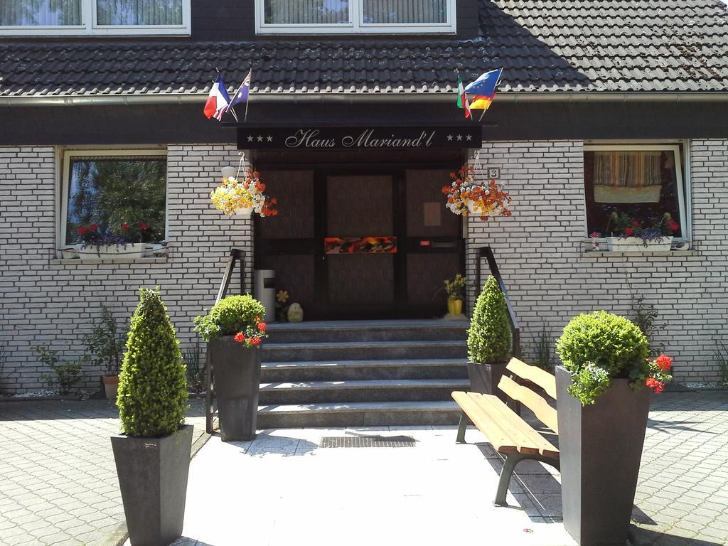 Haus Mariandl Hotel Дюселдорф Екстериор снимка